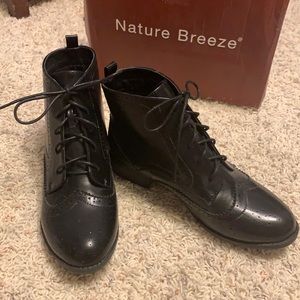 *NEW* in box! Black Lace-up Boots